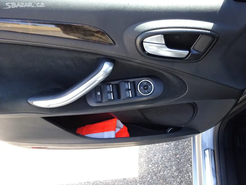 Ford Galaxy 2.0 TDCI r.v.2008 (serviska) AUTOMAT - fotka 6