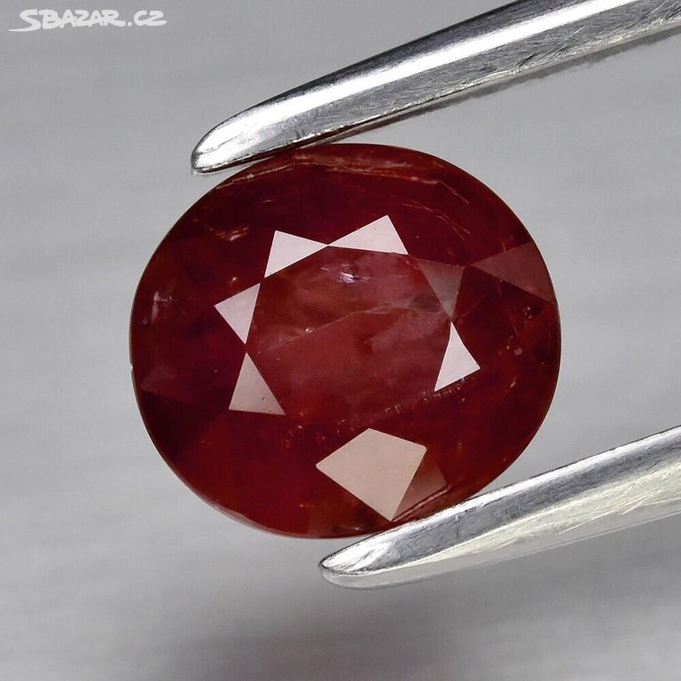 Přírodní safír Reddish Purple 1,29 ct