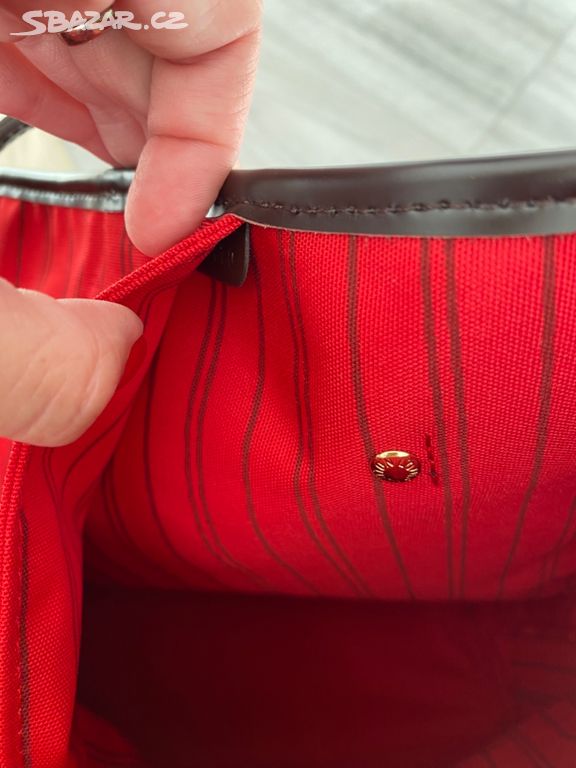Louis vuitton on sale neverfull cena 2020