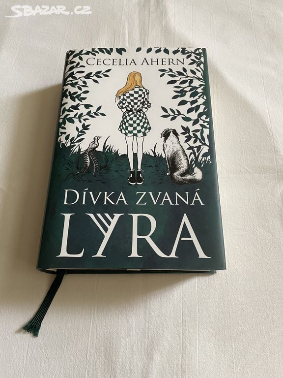 Ahern Cecelia - Dívka zvaná Lyra