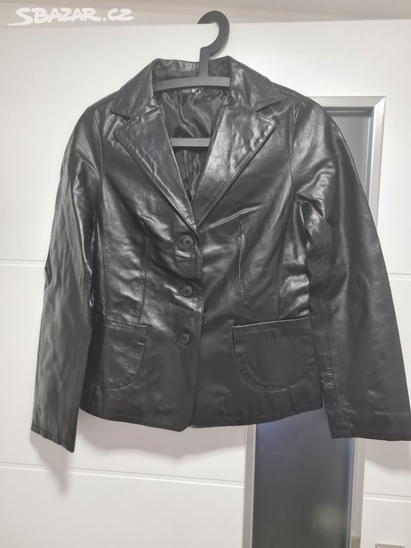 . Super černá koženková bunda MEZZO Made in Italy