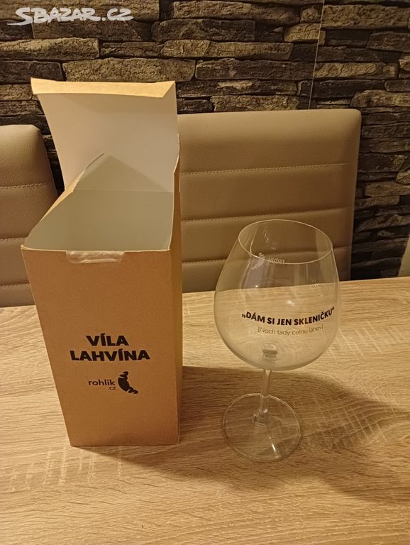 Sklenice na víno 650 ml Víla Lahvína Rohlík