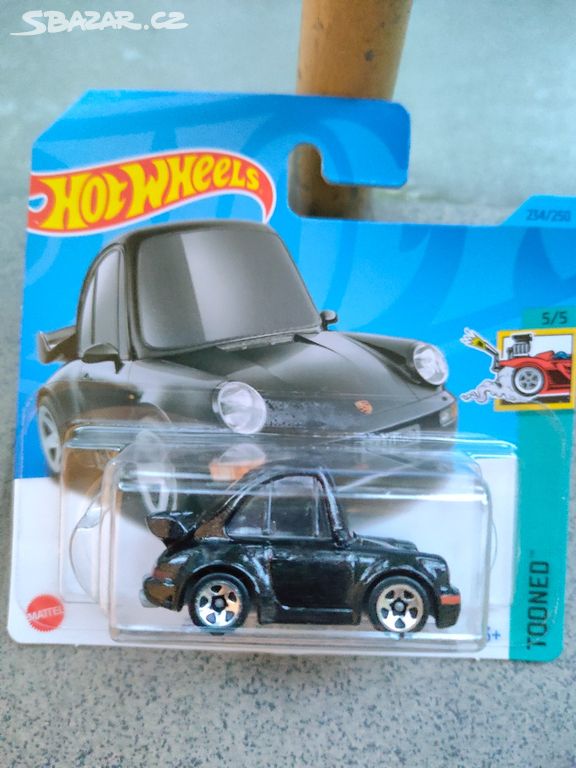 HOT WHEELS PORSCHE 911 TURBO