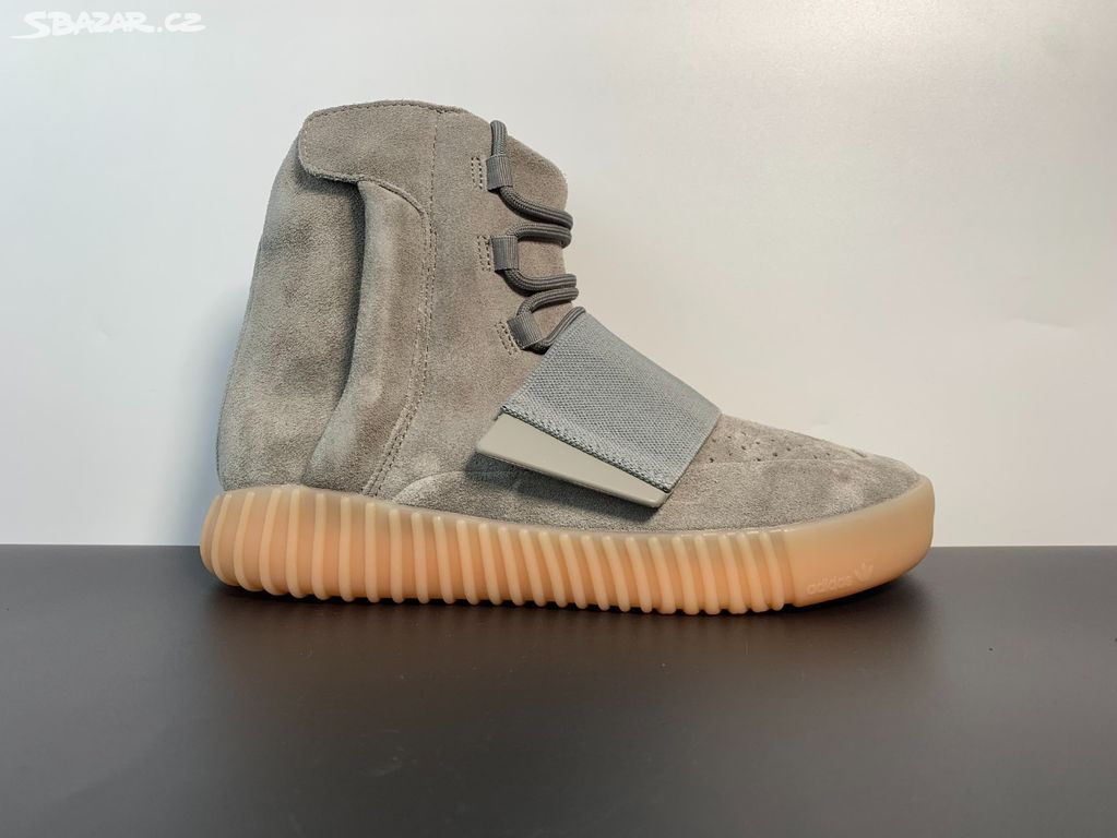 Yeezy 750 cena store
