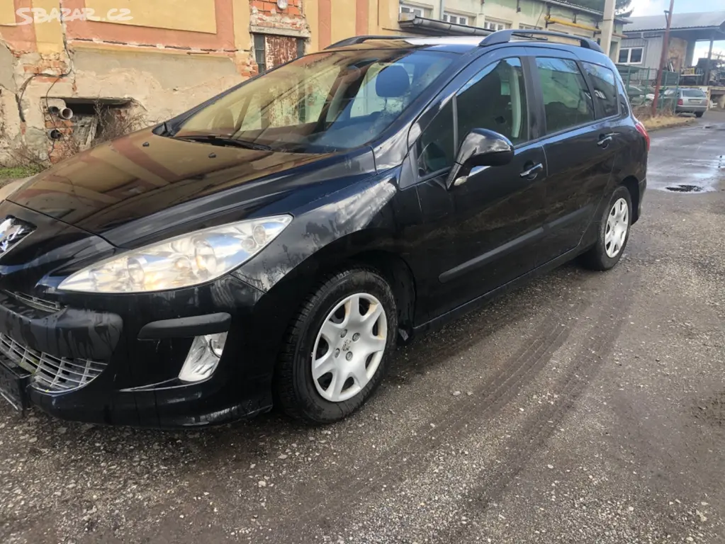 Peugeot 308, 1.4 16V Top stav - fotka 2