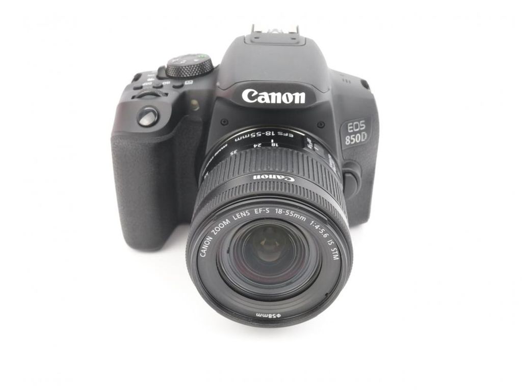 Canon EOS 850D + 18-55 mm IS STM