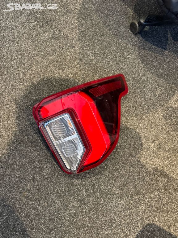 Ford Explorer zadní lampa světlo 2020