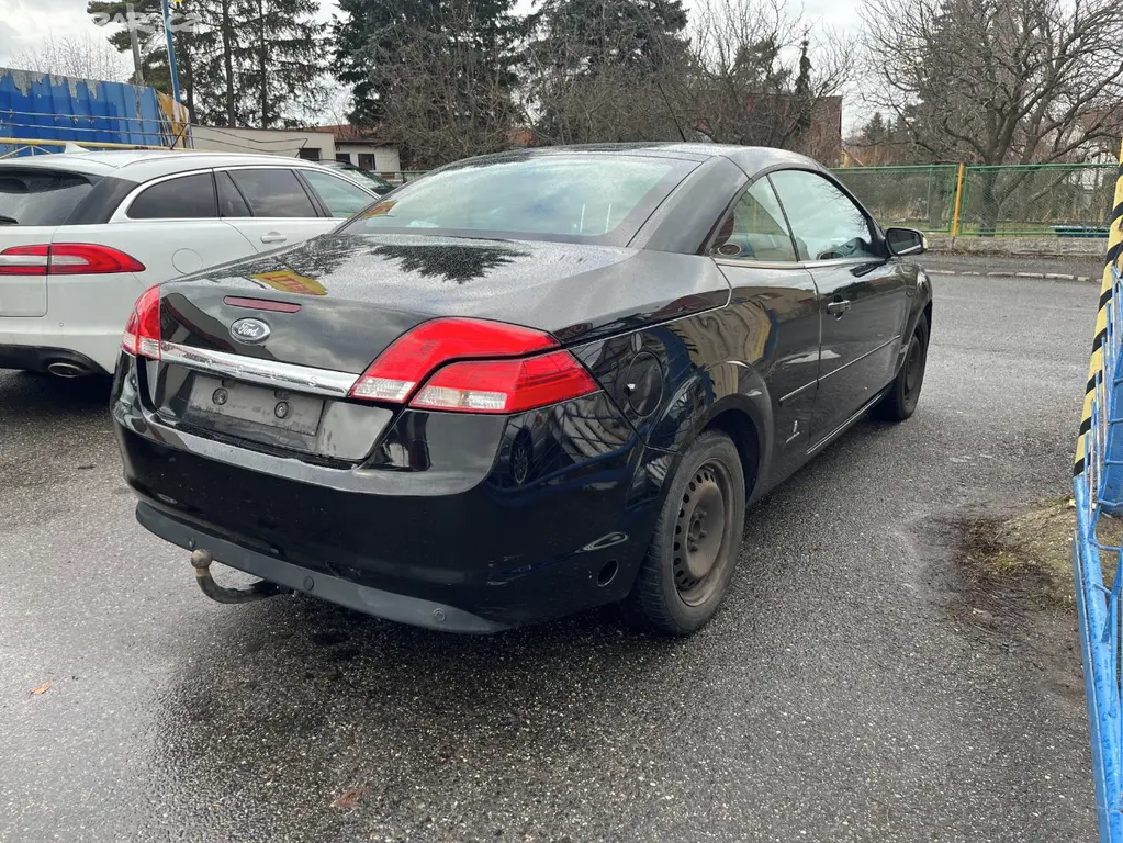Ford Focus 2.0i 16V 107KW Kabriolet - fotka 6
