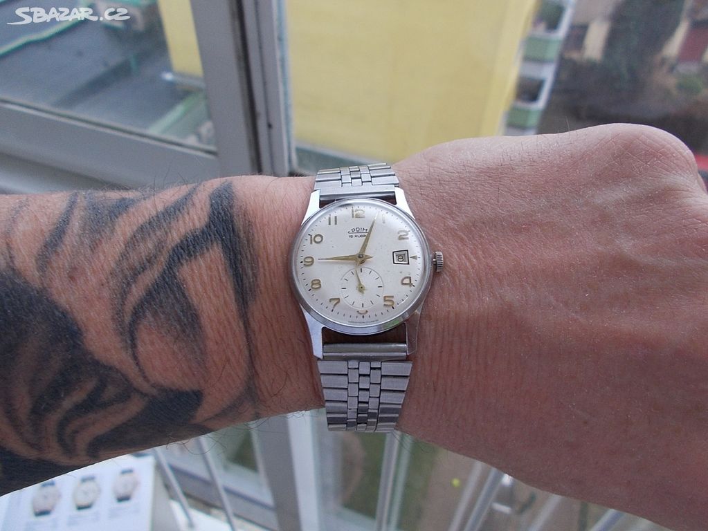 funkcni bez koroze hodinky prim 15 rubinu rok 1962