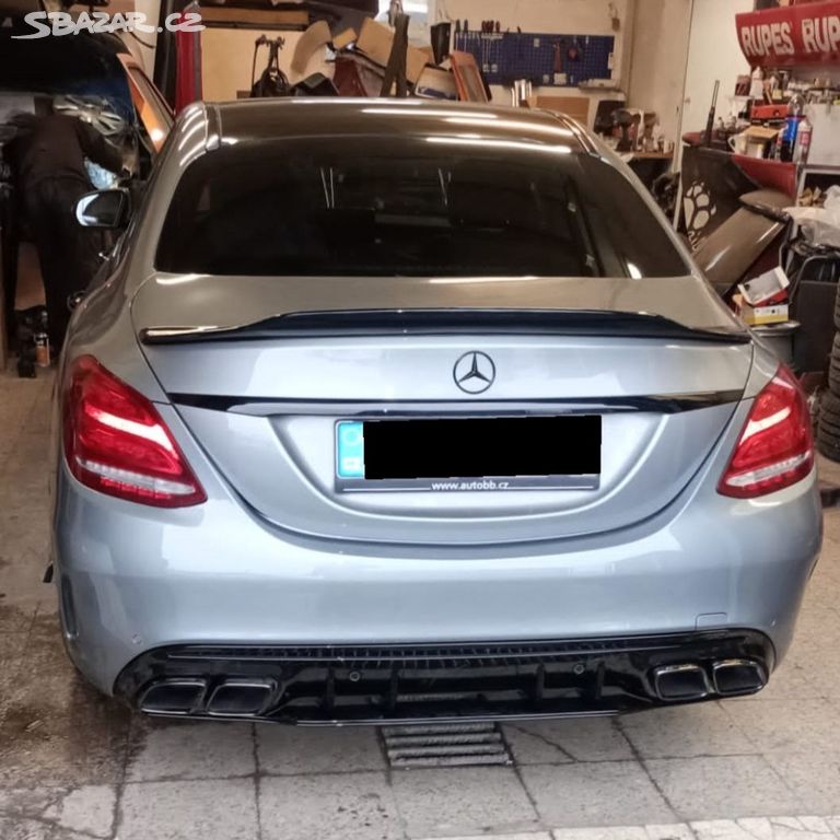 Velký spoiler Mercedes C class - W205 - černý lesk