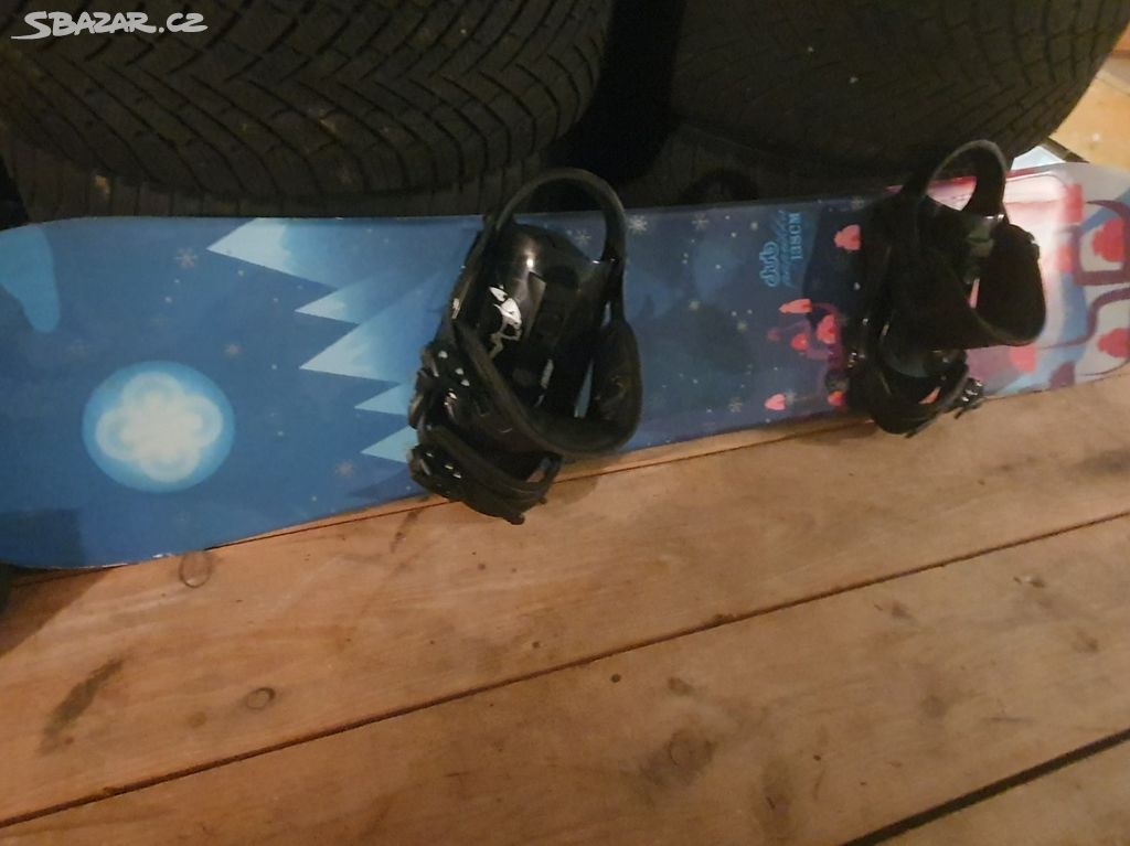 Snowboard 138cm včetně vázání možno i boty Cygnus