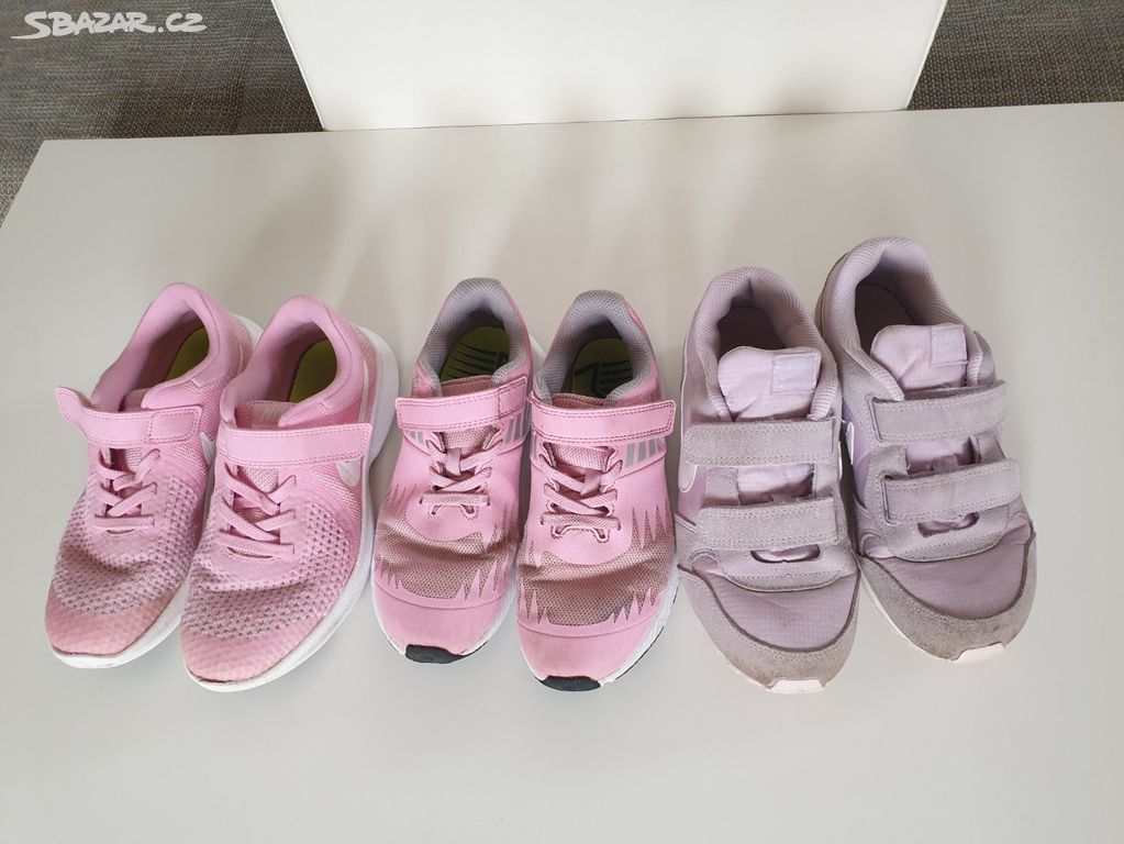 Dětské dívčí boty tenisky Nike vel. 34