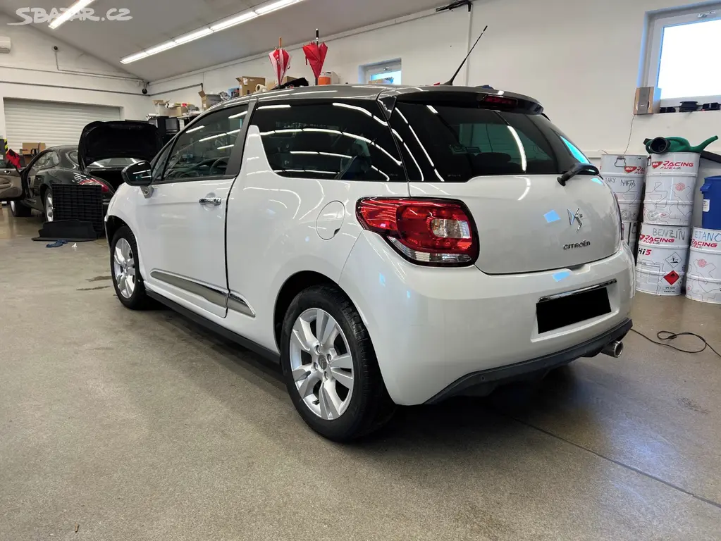 Citroën DS3 1.2 VTI 60kW - fotka 4
