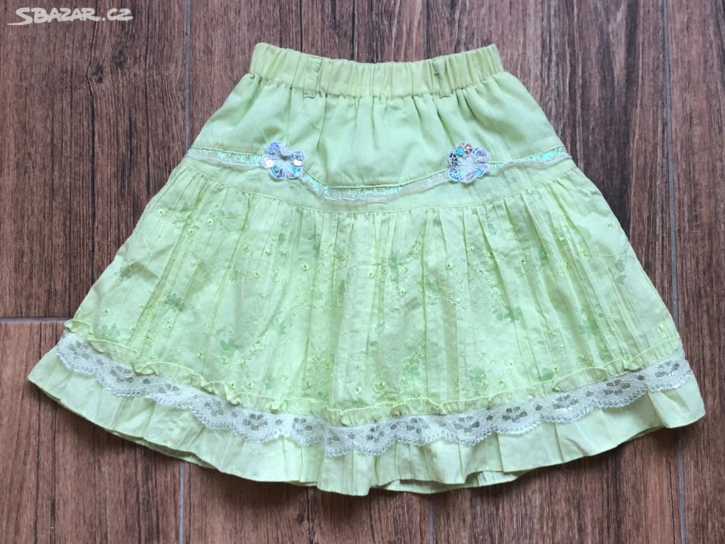 Dívčí zelená sukně s volánky a kvítky 8 let