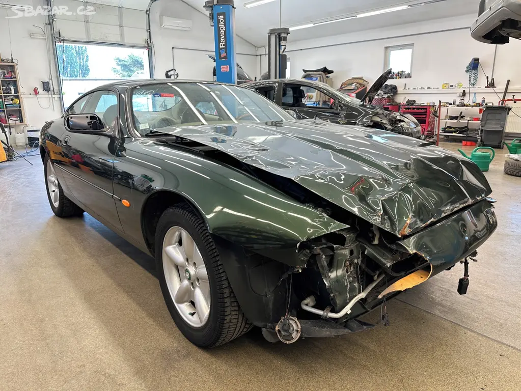 Jaguar XK8 4.0 209 kW