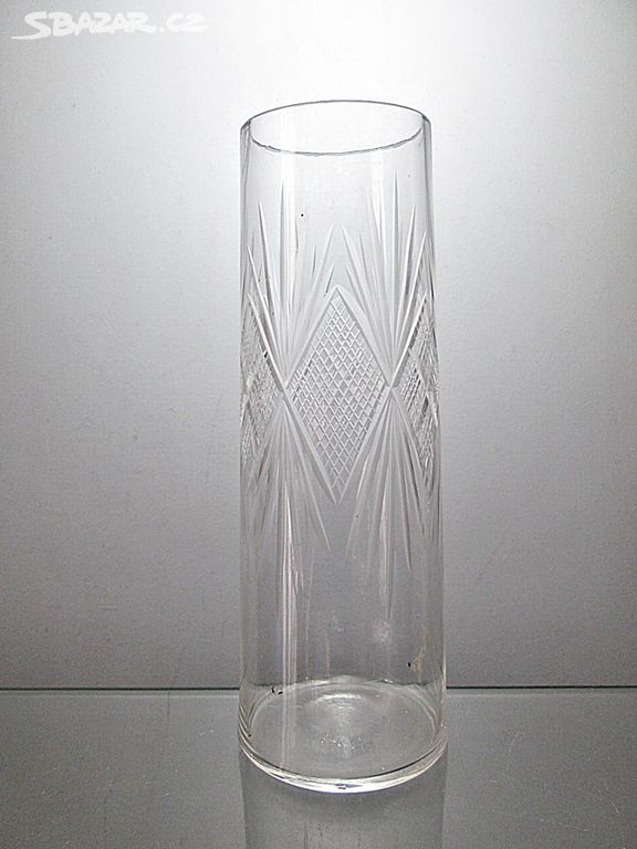 Starožitná váza  sklářská huť Annín r. 1910 - 20