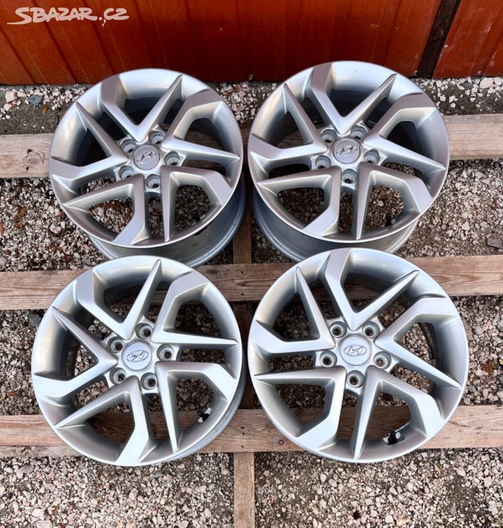 5x114,3 R16 originál alu disky Hyundai Tucson