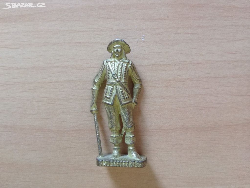 kovová kinder figurka - Musketeer 2