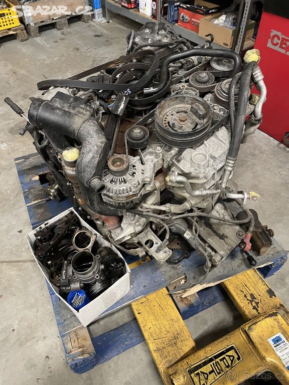 Náhradní díly motoru 4.4TDV8 448DT Range Rover