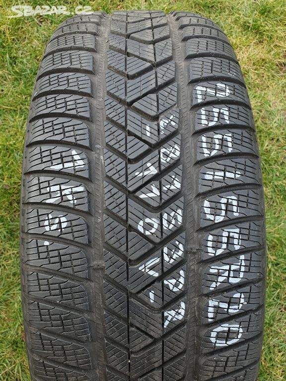 R20"- 255/55/20 Zimní pneu - 1ks PIRELLI Scorpion