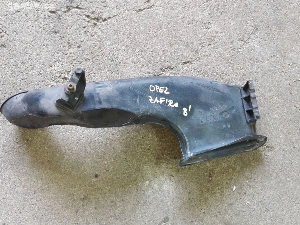 Trubka sání Opel Zafira B 1.9 CDTi
