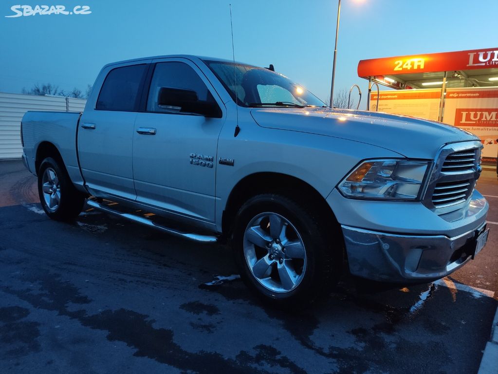 Dodge RAM 1500 Big Horn 2016 5.7 V8, CZ doklady