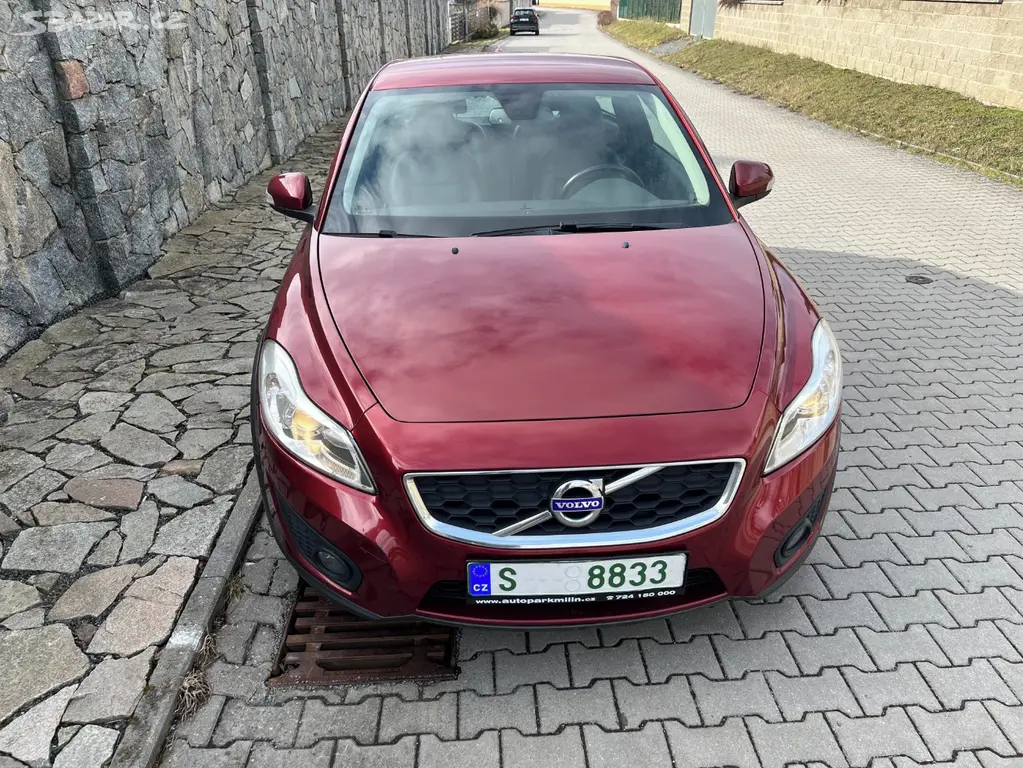 Volvo C30 1.6d 84kW kůže facelift - fotka 2