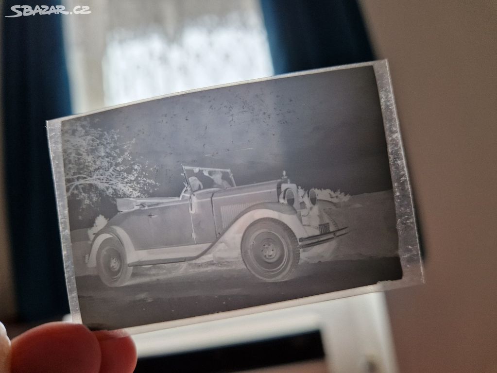 Originální stará fotografie negativ auto veterán