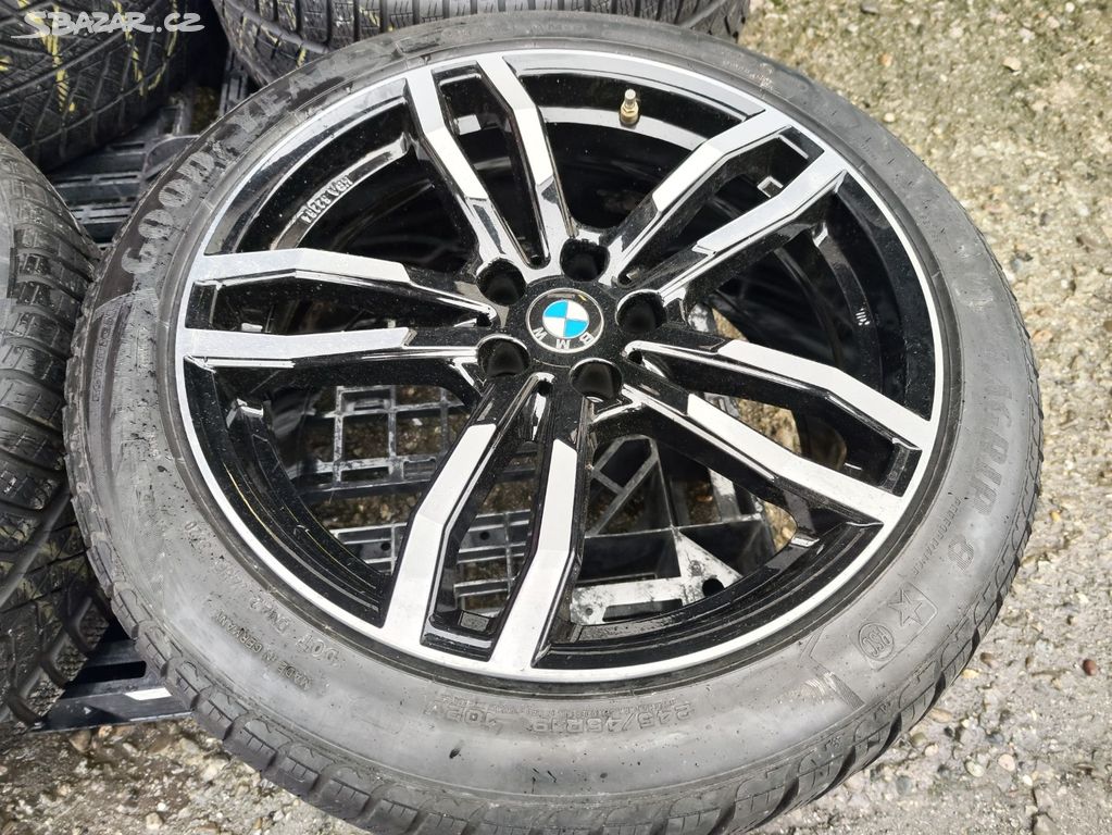 Alu sada = 5x112 = BMW-ALUTEC = s pneu =245/45 R19