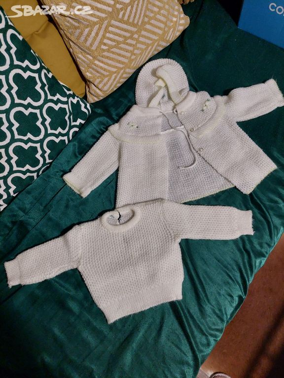 Kabátek a svetřík na miminko
