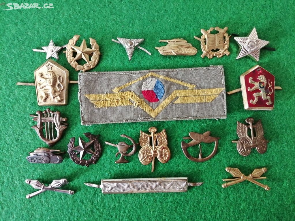 Konvolut vojenských odznaků ČSLA