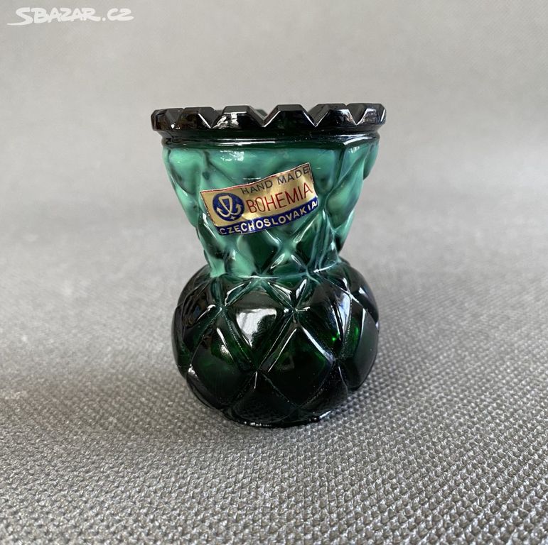 Bohemia Miniaturní vázička, zelené jade sklo