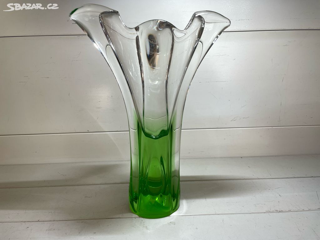 váza hutní sklo Josef Hospodka Chřibská 1960-1970