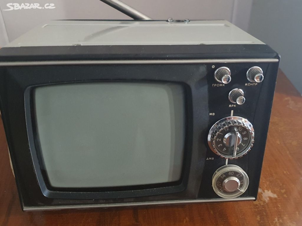 Šilelis 402- přenosný televizor