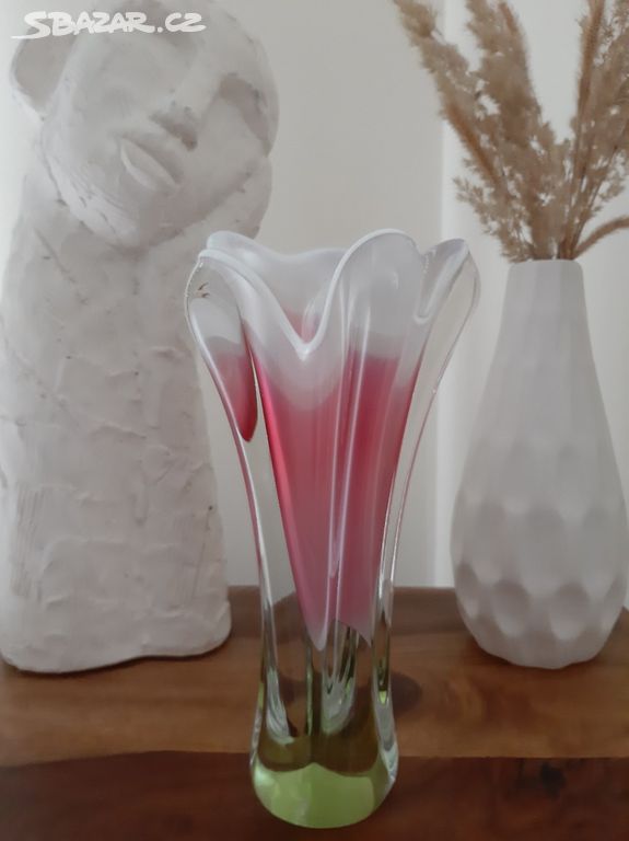 Krásná váza z hutního skla - Josef Hospodka