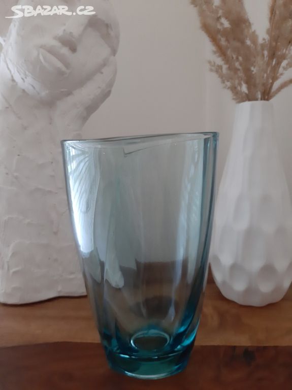 Krásná tyrkysová váza z lisovaného skla -F. Pečený