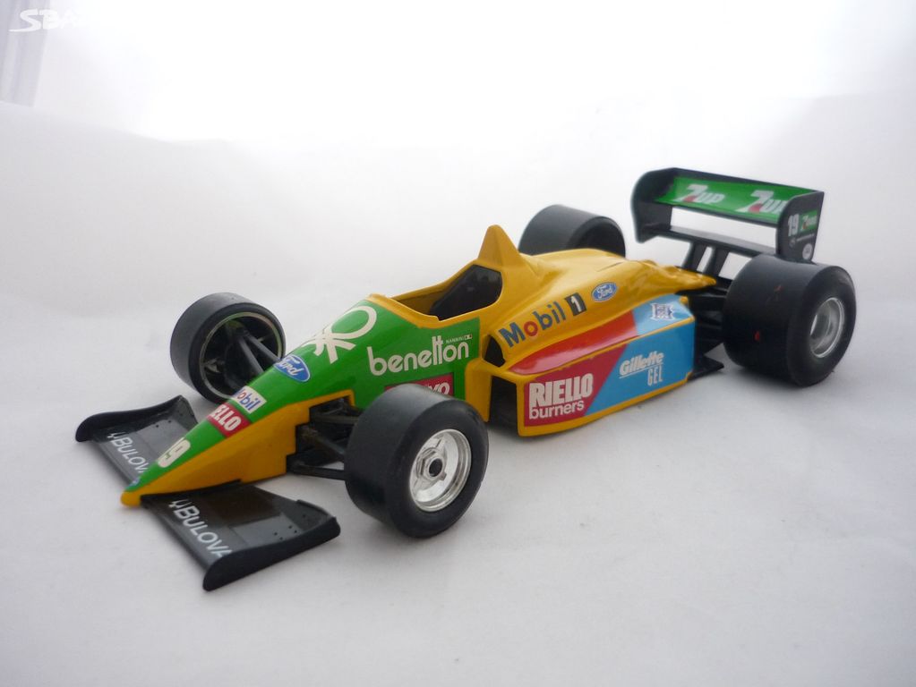 Benetton Ford B188 Nannini Formule F1 Bburago 1/24
