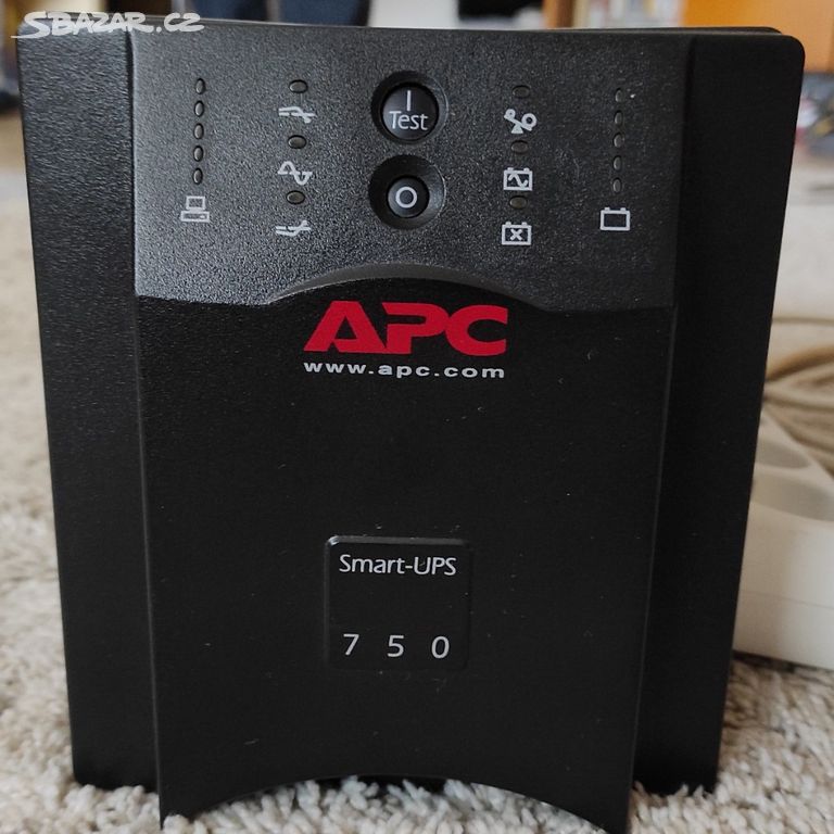 Záložní zdroj APC UPS 750 (zánovní baterie)