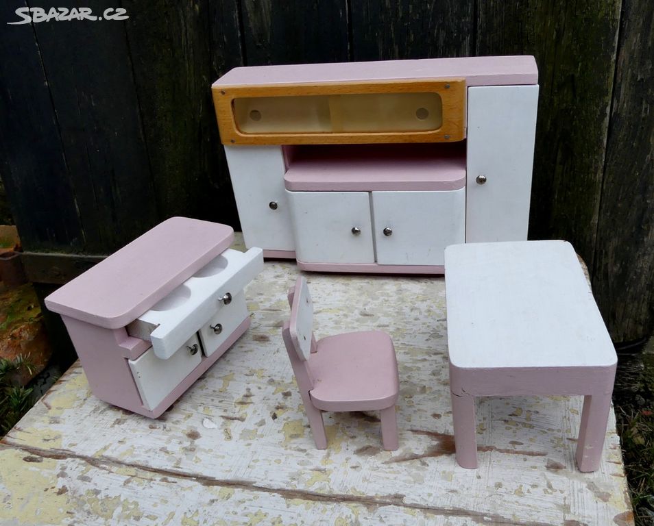 Dřevěný nábytek pro panenky, kredenc, mycák