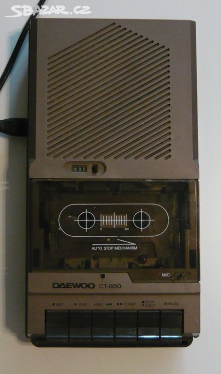 Kazetový magnetofon Daewoo CT-650