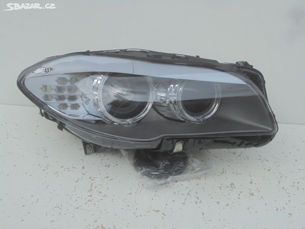 BMW 5er F10 / F11 - PŘEDNÍ PRAVÉ světlo D1S LED