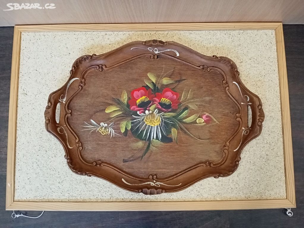 Dřevěný malovaný tác 45 x 33 cm