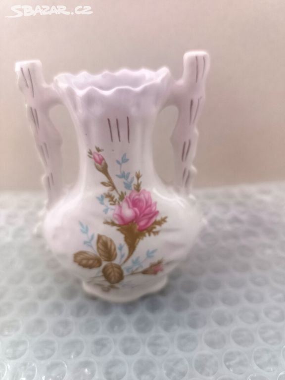 Sběratelská porcelánová vazička