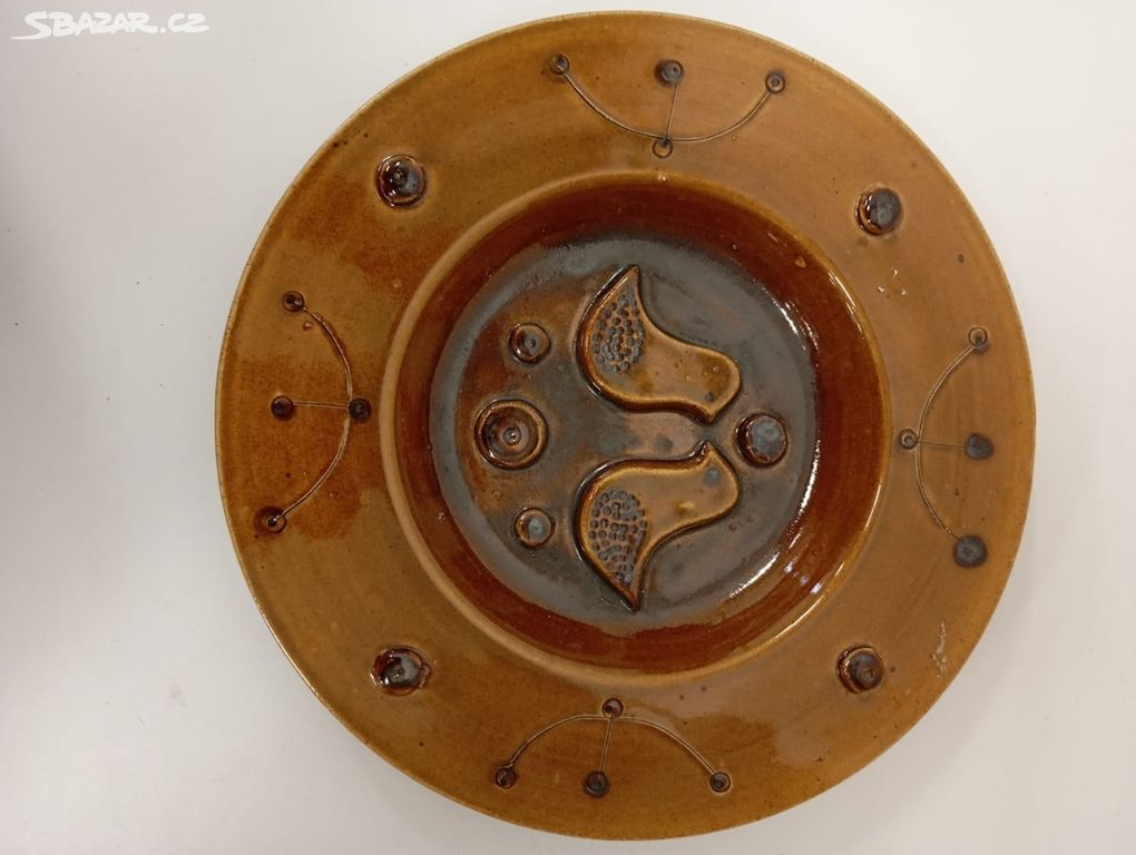 Starý keramický talíř na zeď Š. Mareš