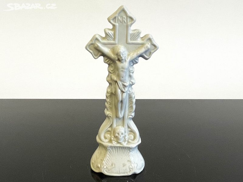 Porcelánový krucifix, 19. st