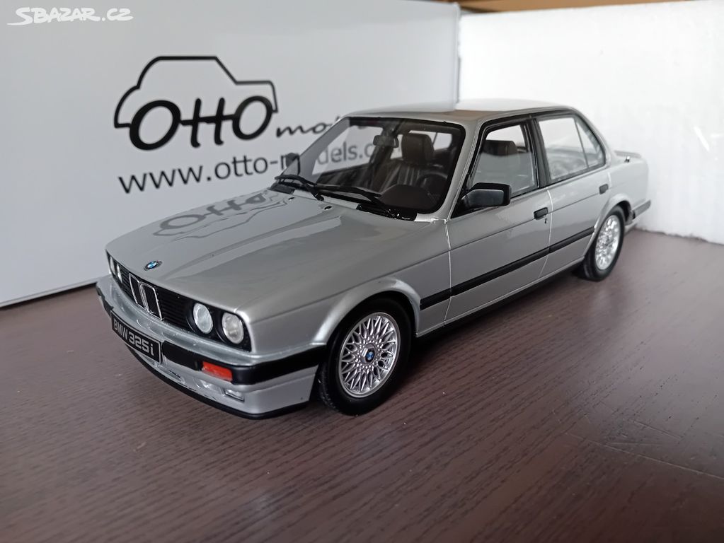 BMW (E30) 325i Sedan 1:18 Ottomobile