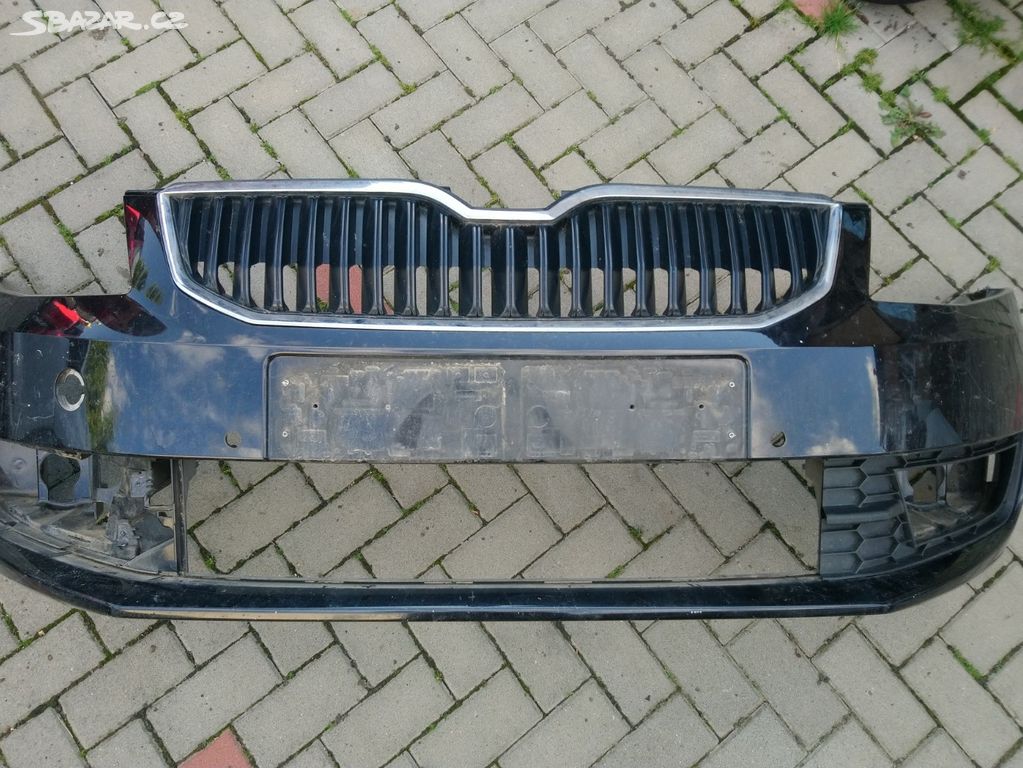 Přední nárazník Škoda Octavia III-3