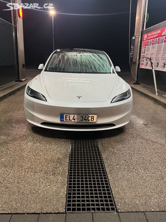 Tesla novy model 3