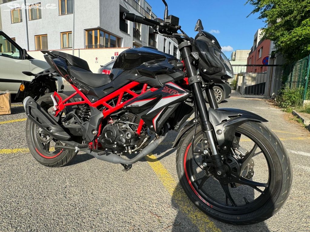 Motocykl Benelli BN 125i s možností odpočtu DPH