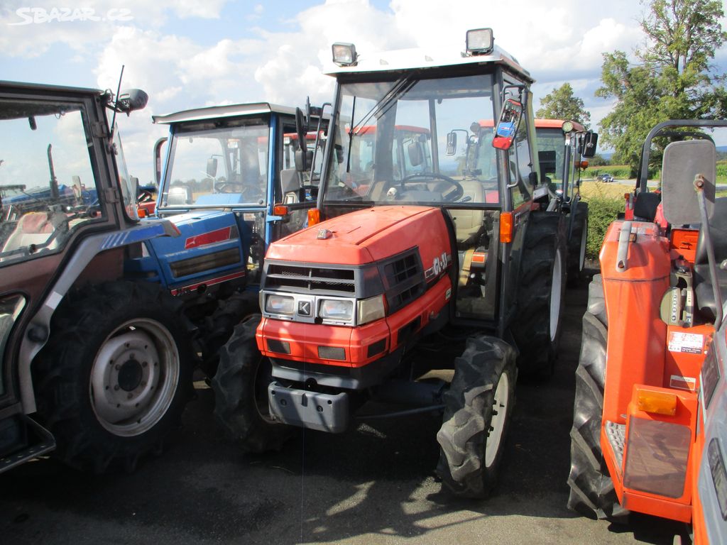 Malotraktor Kubota GL 33 s kabinou